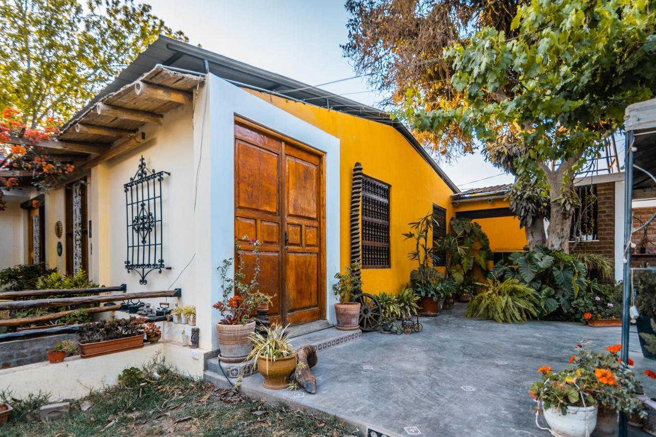 Luchy'S Country House Hostel Ίκα Εξωτερικό φωτογραφία
